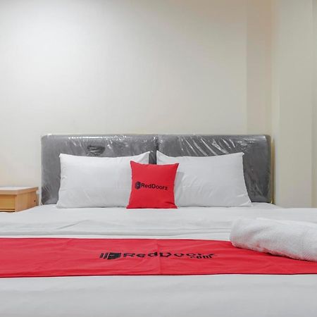 Reddoorz @ Jalan Biak Roxy ג'קרטה מראה חיצוני תמונה