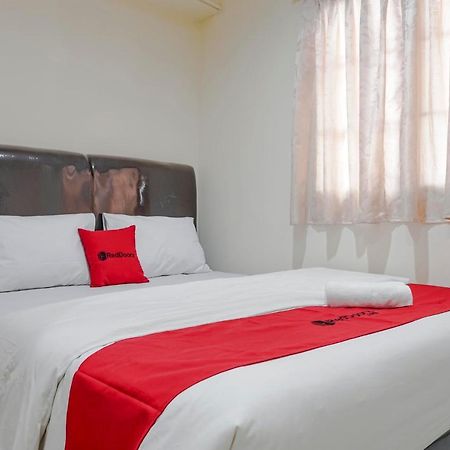 Reddoorz @ Jalan Biak Roxy ג'קרטה מראה חיצוני תמונה