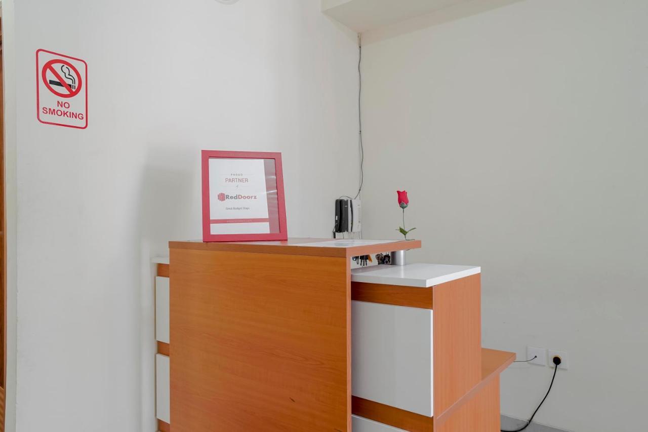 Reddoorz @ Jalan Biak Roxy ג'קרטה מראה חיצוני תמונה