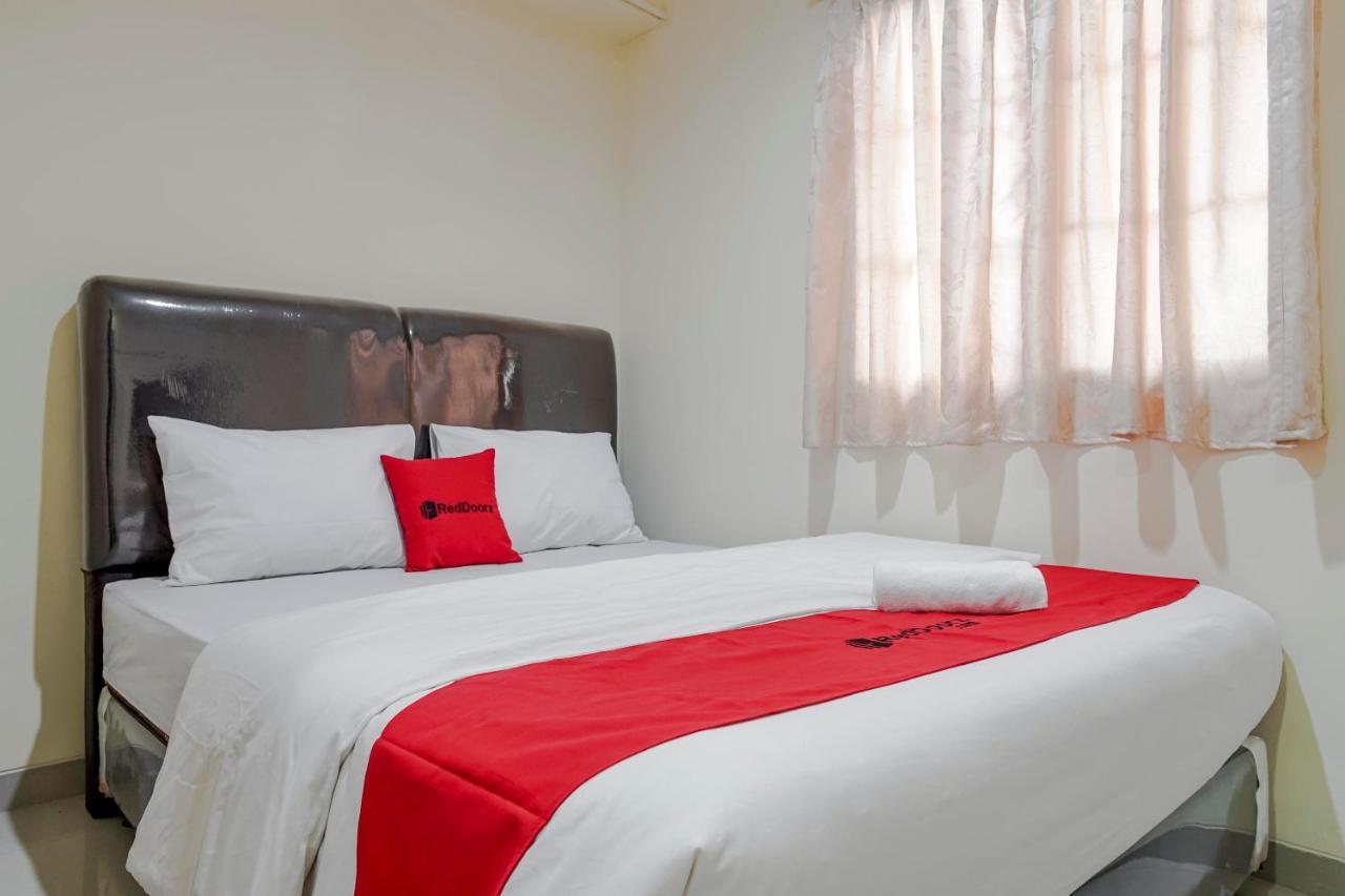 Reddoorz @ Jalan Biak Roxy ג'קרטה מראה חיצוני תמונה