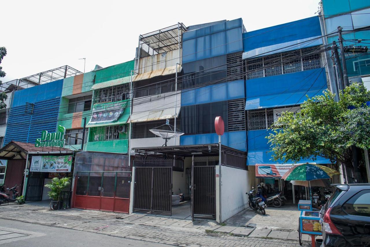 Reddoorz @ Jalan Biak Roxy ג'קרטה מראה חיצוני תמונה