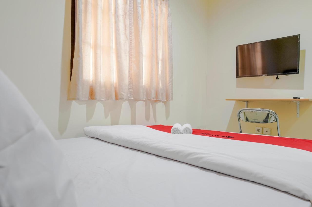 Reddoorz @ Jalan Biak Roxy ג'קרטה מראה חיצוני תמונה