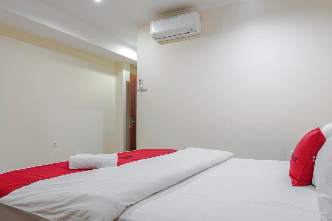Reddoorz @ Jalan Biak Roxy ג'קרטה מראה חיצוני תמונה